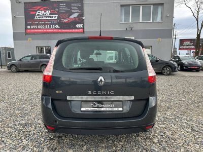 Renault Scenic 2009рік