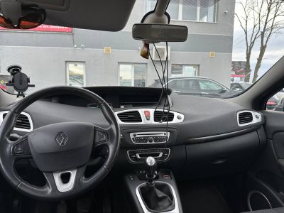 Renault Scenic 2009рік