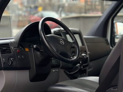 Mercedes-Benz Sprinter 2012рік
