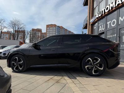 Kia EV6 2022рік