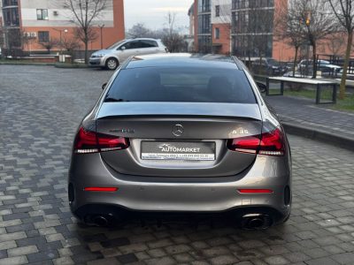 Mercedes-Benz  2020рік