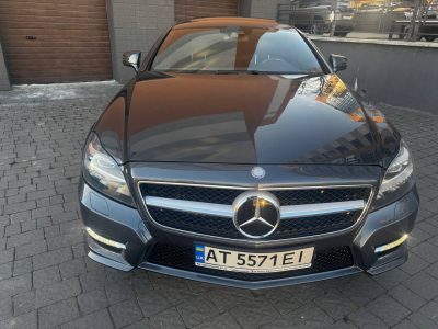 Mercedes-Benz 2014рік