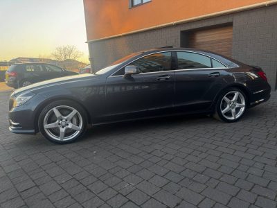 Mercedes-Benz 2014рік