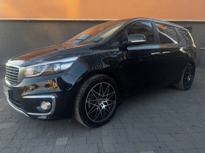Kia Carnival 2015рік