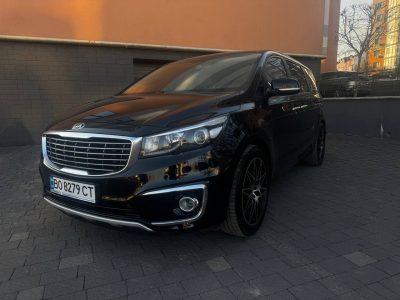 Kia Carnival 2015рік