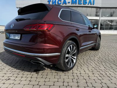 Volkswagen Touareg 2018рік