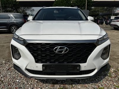 Автомобіль Hyundai Santa Fe 2.0 Дизель Автомат 2018рік пробіг 68000