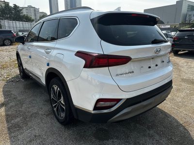 Автомобіль Hyundai Santa Fe 2.0 Дизель Автомат 2018рік пробіг 68000