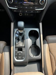 Автомобіль Hyundai Santa Fe 2.0 Дизель Автомат 2018рік пробіг 68000