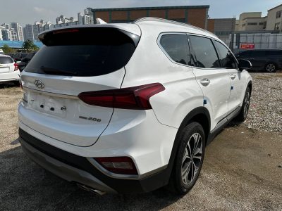 Автомобіль Hyundai Santa Fe 2.0 Дизель Автомат 2018рік пробіг 68000