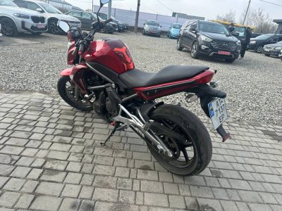 KAWASAKI ER-4N 2011рік 400.0 Бензин Ручна / Механіка