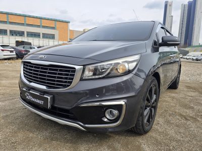 Автомобіль Kia Carnival 2.2 Дизель Автомат 2016рік пробіг 164тис.км