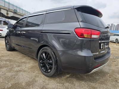 Автомобіль Kia Carnival 2.2 Дизель Автомат 2016рік пробіг 164тис.км
