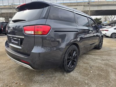 Автомобіль Kia Carnival 2.2 Дизель Автомат 2016рік пробіг 164тис.км