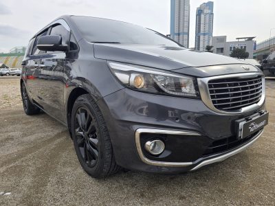 Автомобіль Kia Carnival 2.2 Дизель Автомат 2016рік пробіг 164тис.км