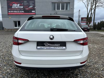 Skoda SuperB 2016рік 1.6 Дизель Ручна / Механіка