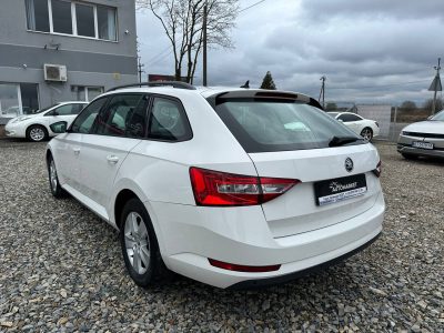 Skoda SuperB 2016рік 1.6 Дизель Ручна / Механіка