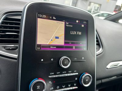 Renault Scenic 2017рік