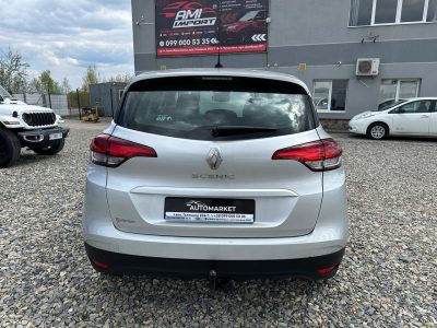 Renault Scenic 2017рік