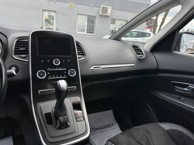 Renault Scenic 2017рік