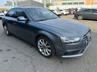 Audi A4 2015рік 2.0 Дизель Автомат