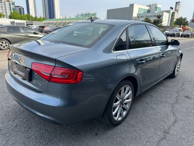 Audi A4 2015рік 2.0 Дизель Автомат
