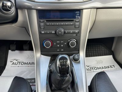 Chevrolet Captiva 2013рік 2.2 Дизель Ручна / Механіка