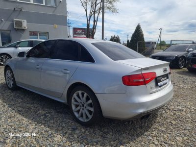 Audi A4 2013рік 2.0 Бензин Автомат