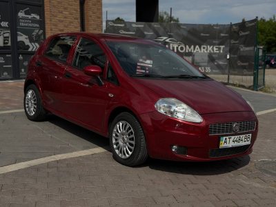 FIAT GRANDE PUNTO 2010рік 1.4 Бензин Варіатор