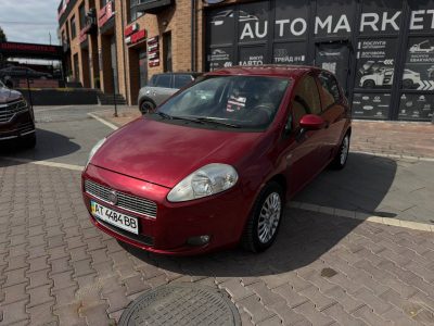 FIAT GRANDE PUNTO 2010рік 1.4 Бензин Варіатор