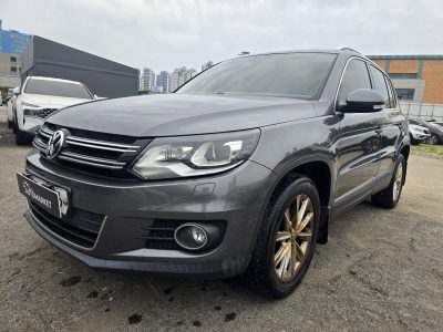 Автомобіль Volkswagen Tiguan 2.0 Дизель Автомат 2015рік пробіг 190тис.км