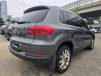 Автомобіль Volkswagen Tiguan 2.0 Дизель Автомат 2015рік пробіг 190тис.км