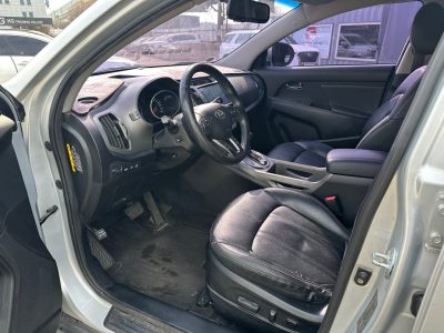 Автомобіль Kia Sportage 2.0 Дизель Автомат 2013рік пробіг 97000