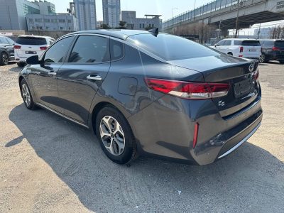 Автомобіль Kia K5 2.0 Гібрид Автомат 2018рік пробіг 83тис.км