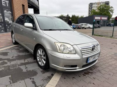 Toyota Avensis 2006рік 1.8 Газ/Бензин Ручна / Механіка